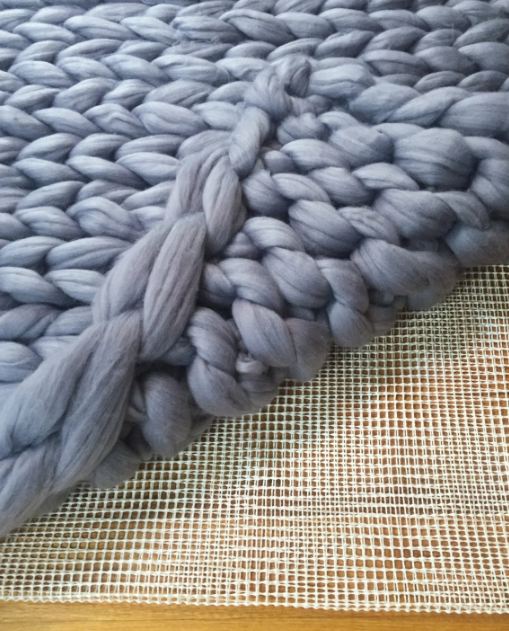 Chunky Rug, Chunky Knit carpet, Giant knit throw, Jumbo knit carpet, Merino wool, Braided Rug, gift